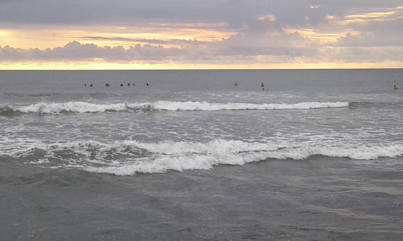 Repag Wayan Canggu Hostel Kuta  Luaran gambar